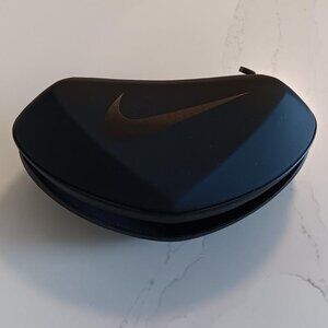 NIKE Sunglass Soft Shell Zippered Case Black